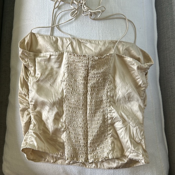 Reformation Lucrezia silk crop top in cream. - Picture 7 of 7